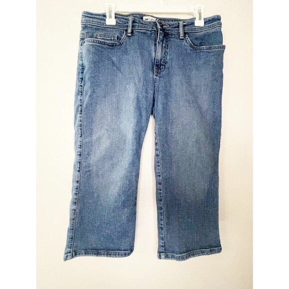 Lee Denim - Lee Capri Jeans Women’s Lower on the Waist Cropped Denim Pants Size 12P
